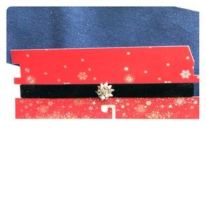 🆕 Christmas Bow Choker